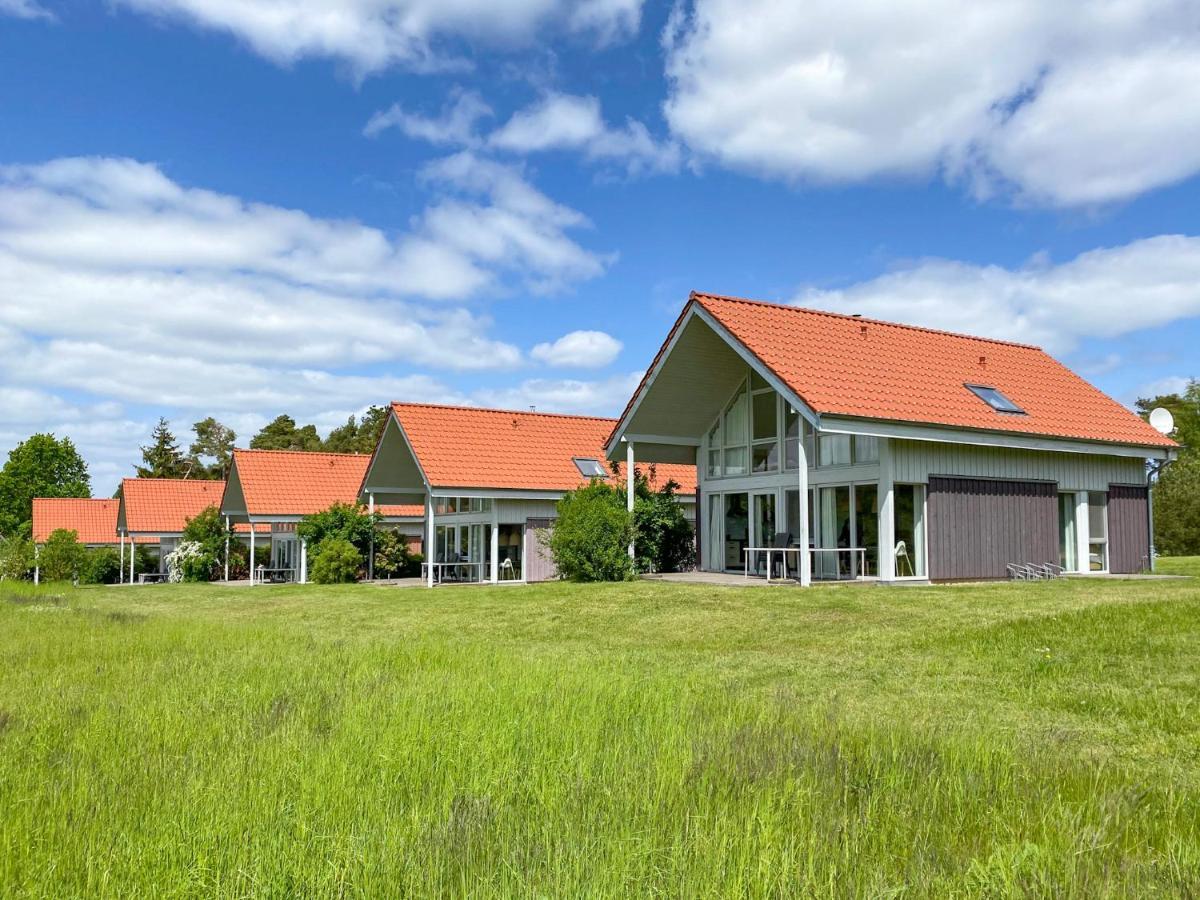 Ferienhaus Wiesengefluester W10 - Mit Sauna, Kamin Und Garten Röbel Eksteriør billede