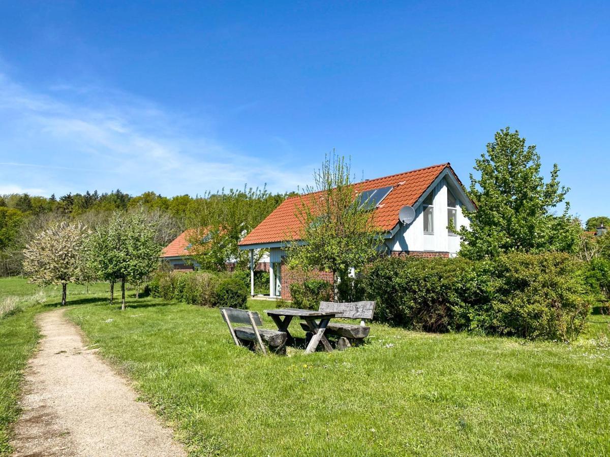 Ferienhaus Wiesengefluester W10 - Mit Sauna, Kamin Und Garten Röbel Eksteriør billede